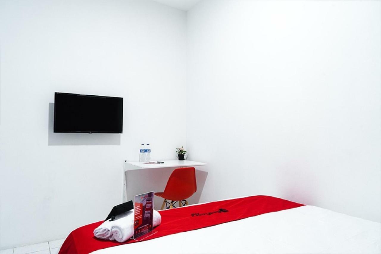 Reddoorz Near Seasons City Mall Jakarta Buitenkant foto