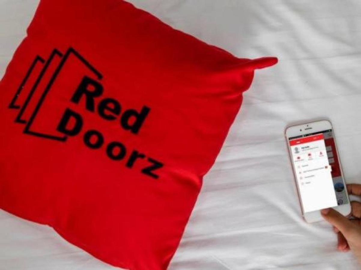 Reddoorz Near Seasons City Mall Jakarta Buitenkant foto
